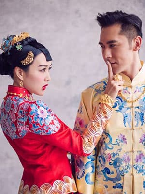 【曝光！】鍾麗緹張倫碩俏皮中式婚照