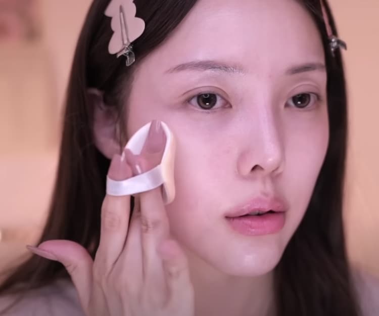 氣墊粉底推介2023｜化妝師親授氣墊粉底4大正確用法！不浮粉不脫妝關鍵全靠1招？