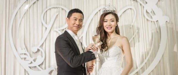 葉翠翠16萬婚紗禮服揭盅