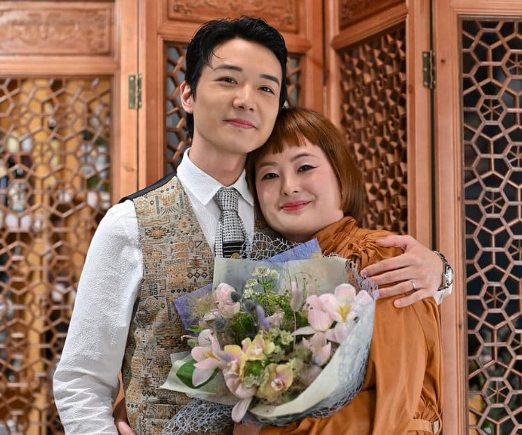 BabyJohn蔡瀚億慶祝結婚出道「雙十」週年 分享維持婚姻3大秘訣:家人作榜樣、最緊要XX一致!